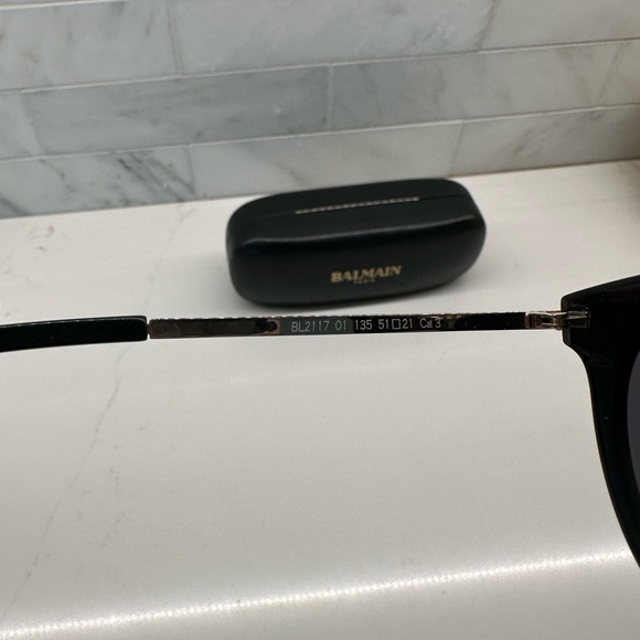 Authentic Balmain sunglasses - Picture 6 of 8
